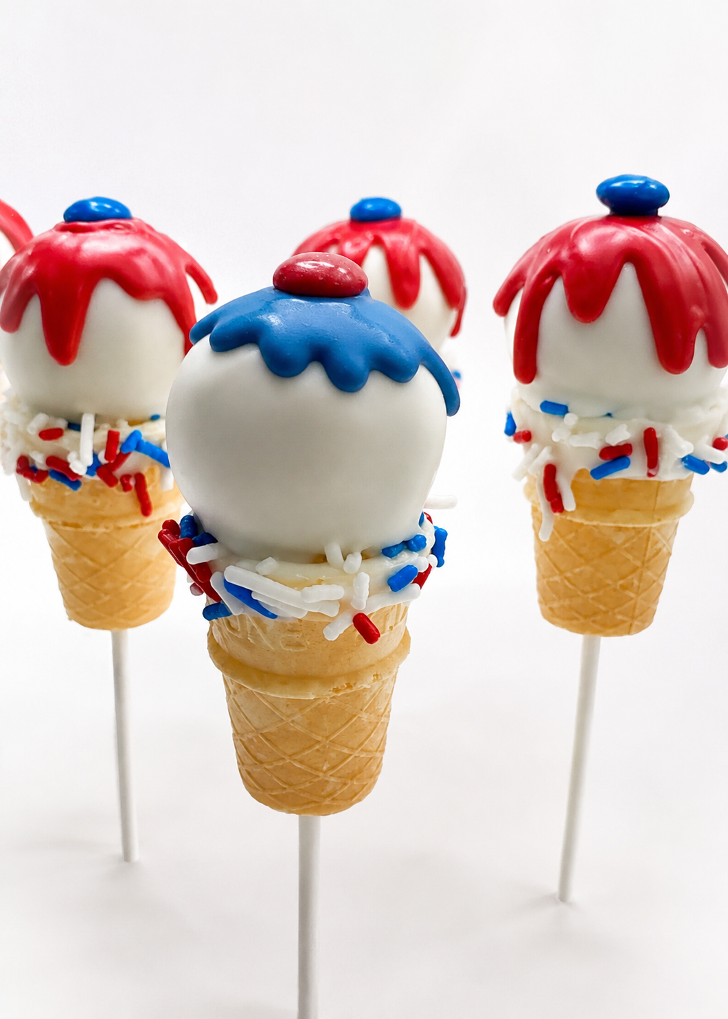 CAKE POP CONES